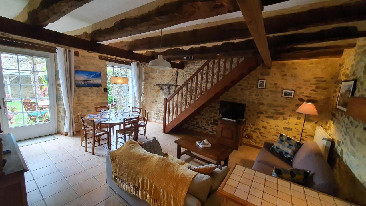 La Vallee Du Launay Taden Exterior photo