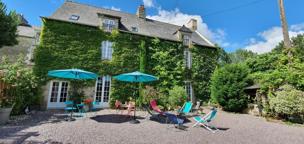 La Vallee Du Launay Taden Exterior photo